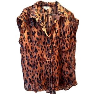 Umgee Boutique Leopard Print Top Size Medium